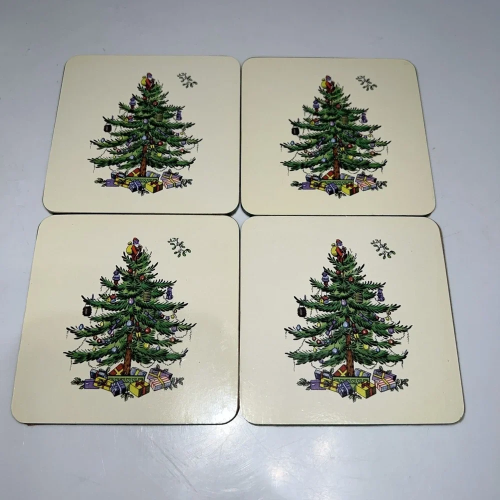 Vintage 2006 Spode Porcelain Christmas Tree Coaster Holder‎ and Four Coasters